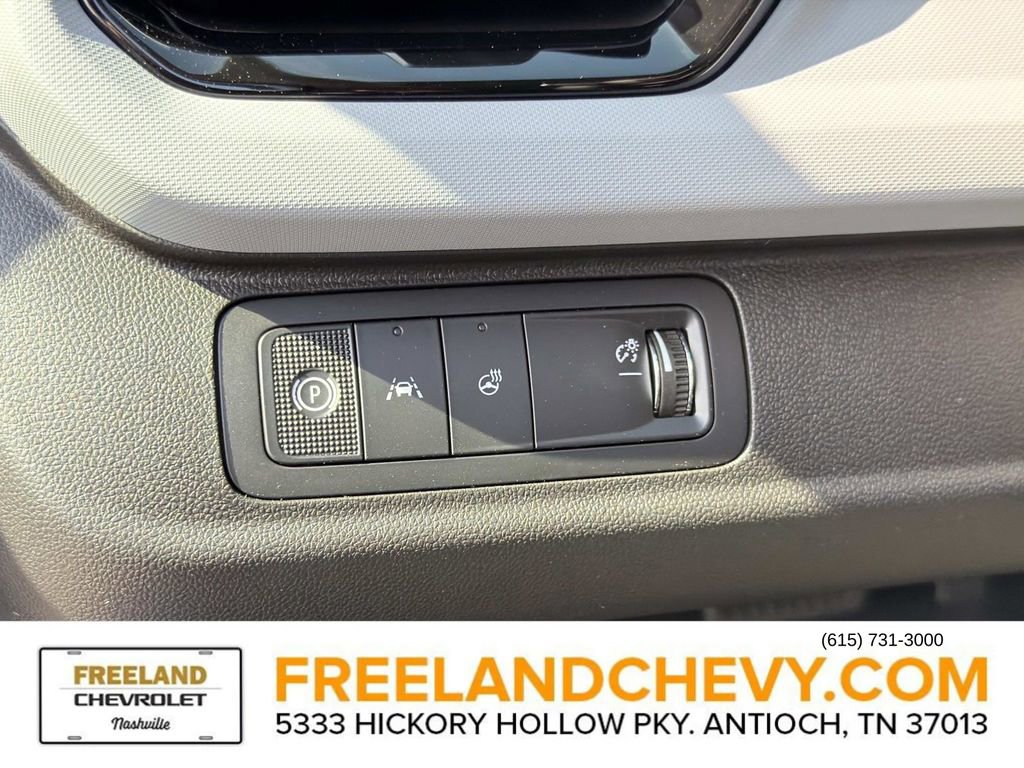 2027 Chevrolet Bolt LT - Photo 22