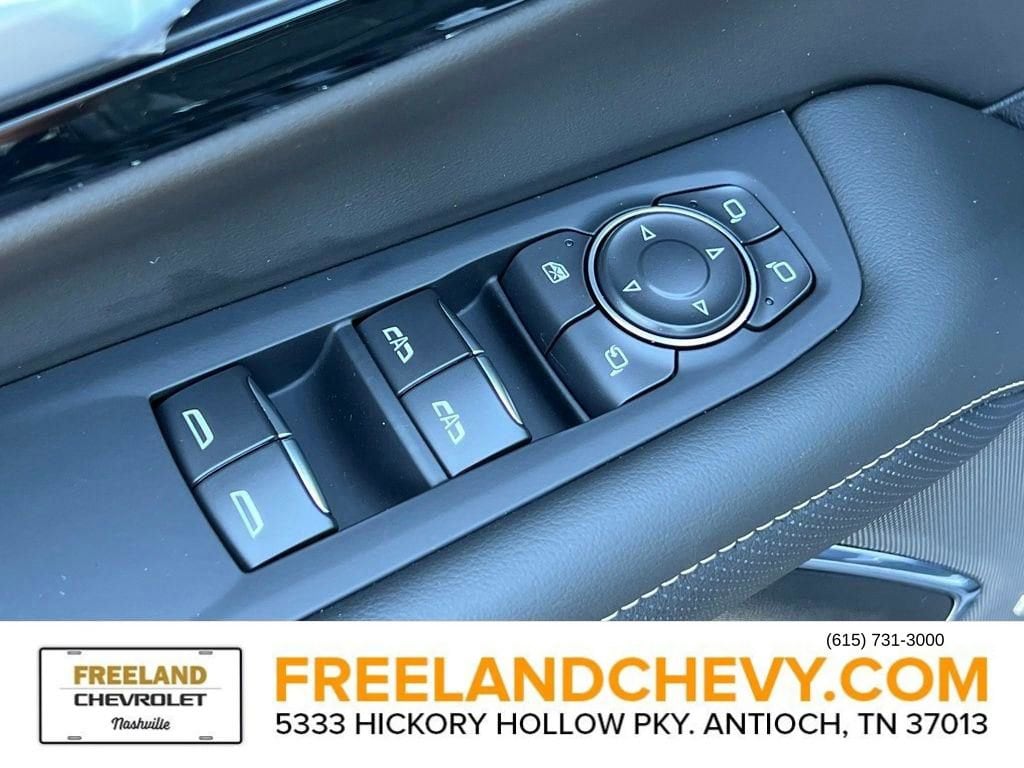 2026 Chevrolet Suburban High Country - Photo 18