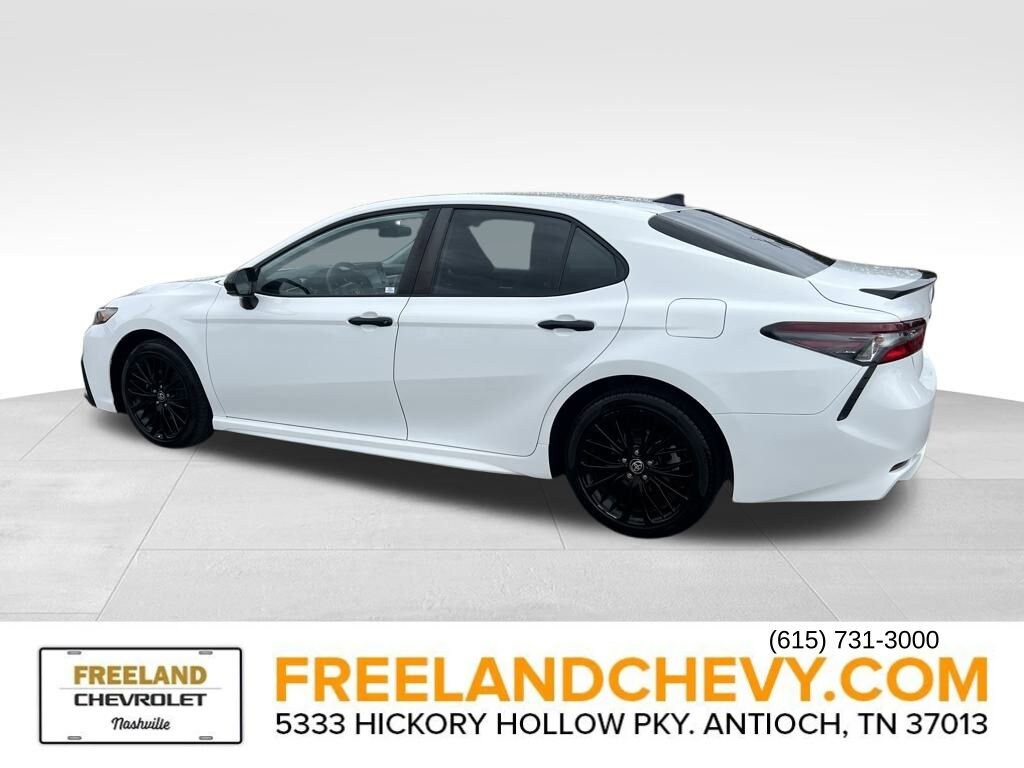 2021 Toyota Camry SE photo 4