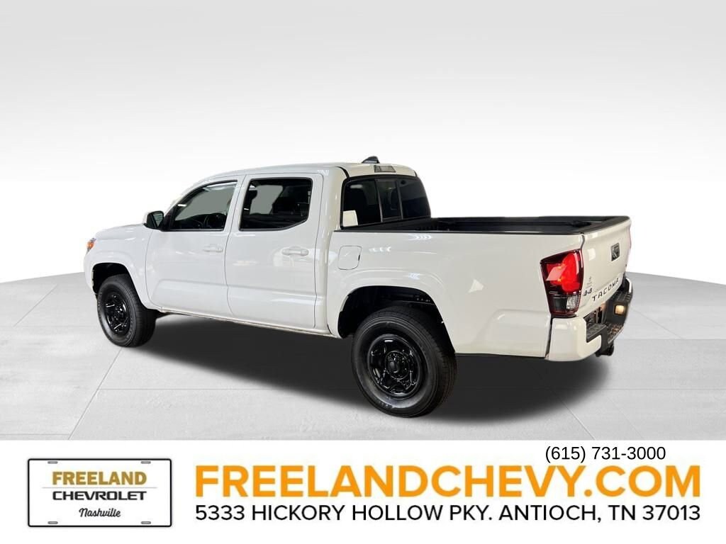 2023 Toyota Tacoma 4x4 SR photo 4