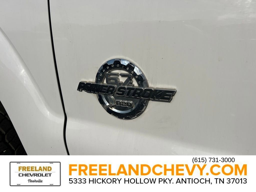 2013 Ford F-250 Lariat photo 3