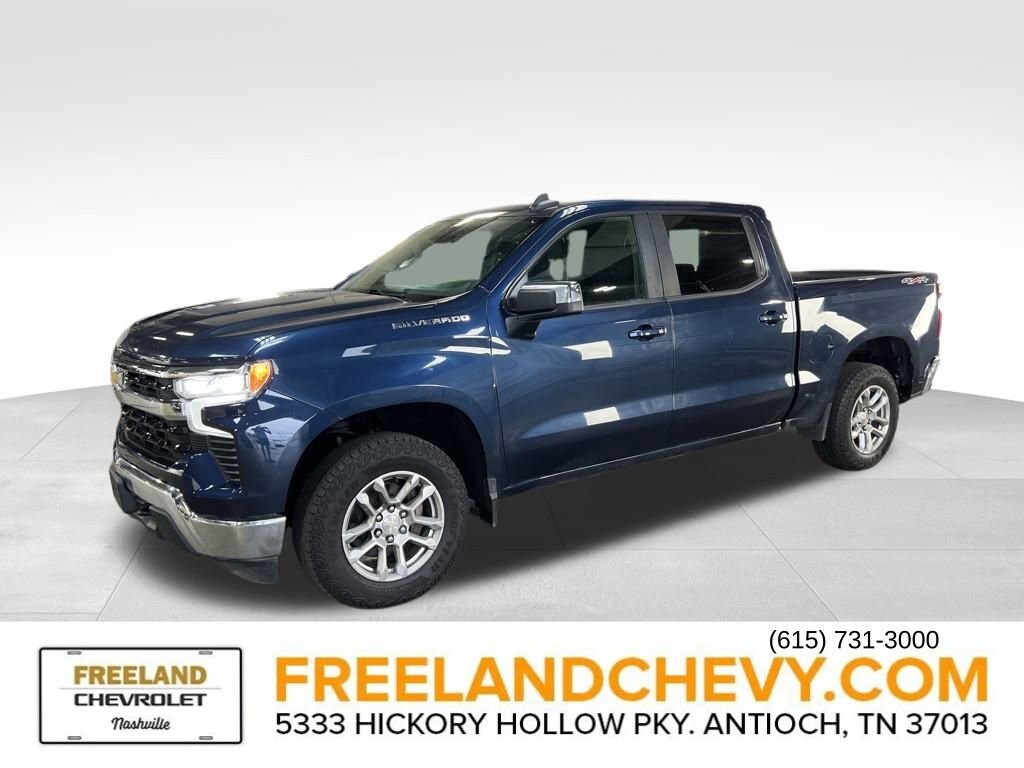 2022 Chevrolet Silverado 1500 LT photo 3