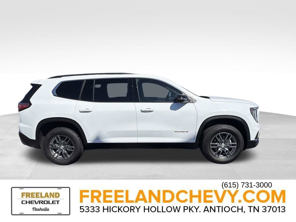 Used 2025 GMC Acadia Elevation SUV