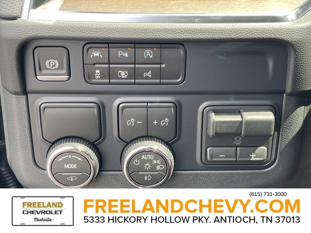 2026 Chevrolet Suburban High Country - Photo 32