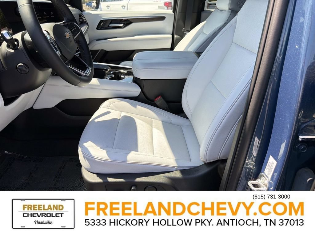 2025 Chevrolet Suburban Premier - Photo 22