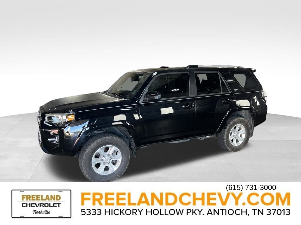 2019 Toyota 4Runner SR5 photo 3