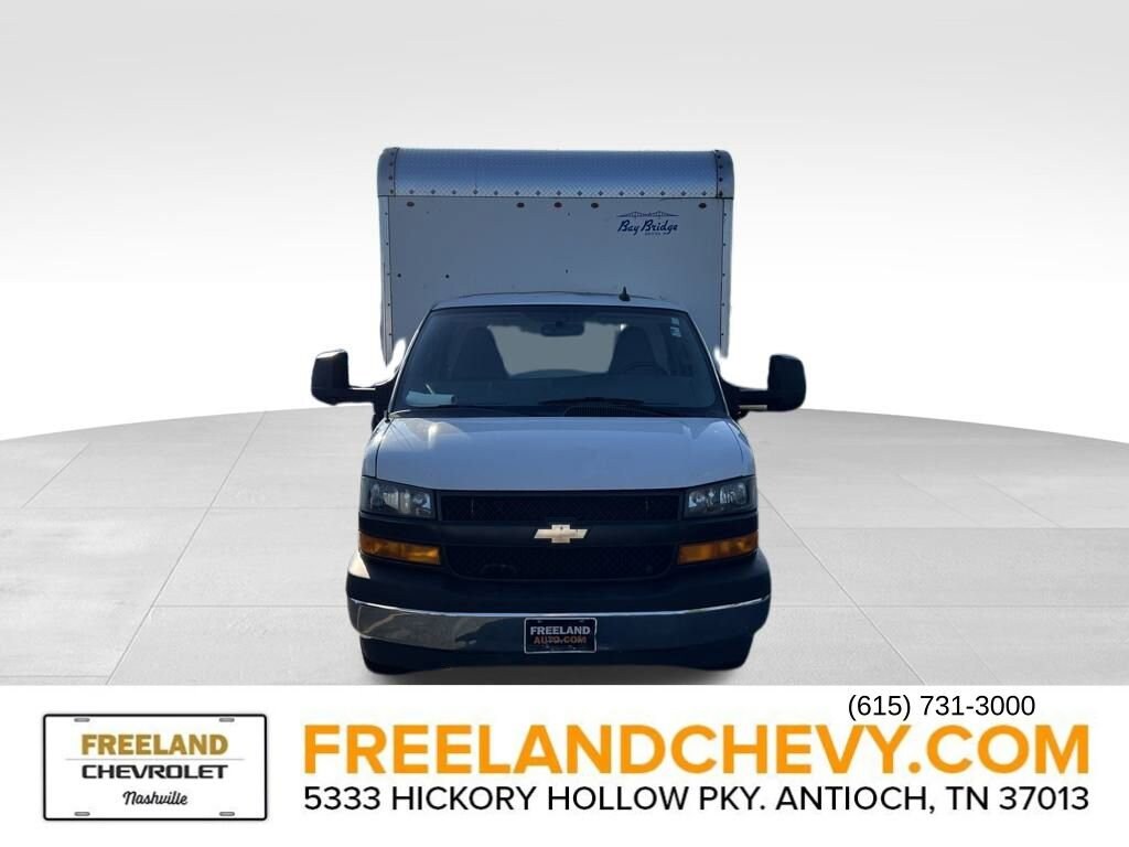 2021 Chevrolet Express Cutaway Van photo 2