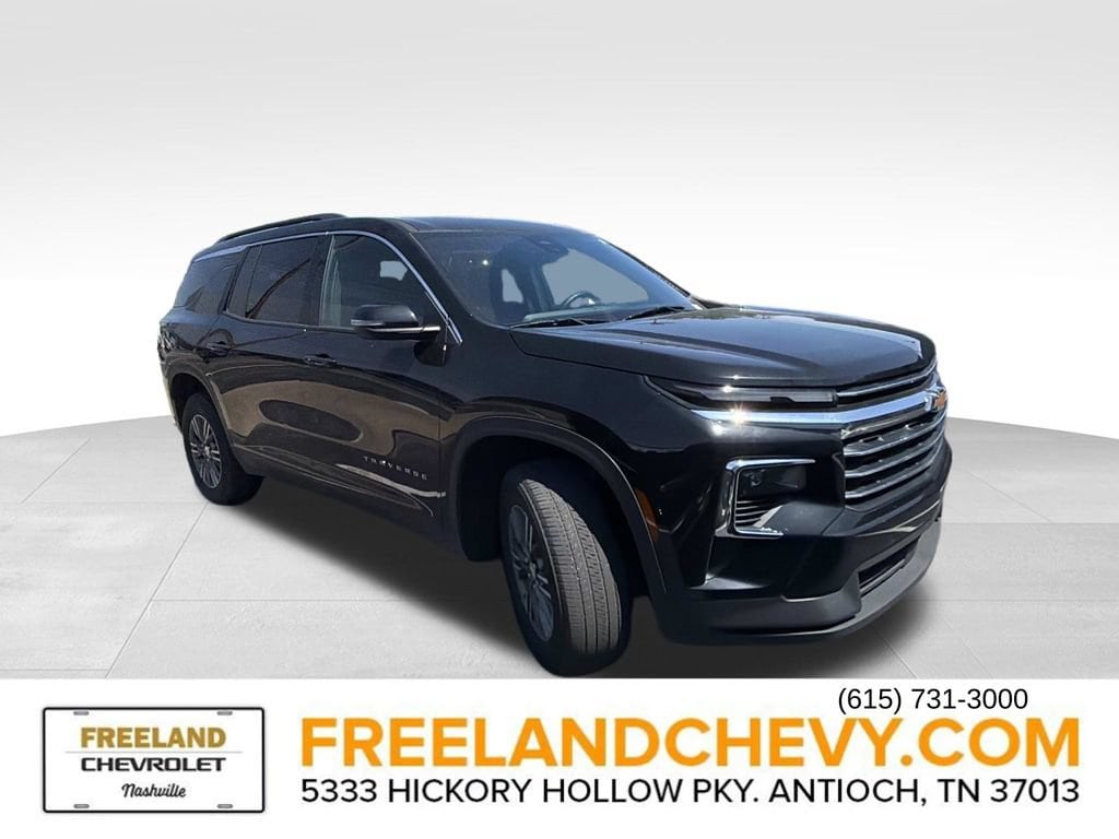 Used 2026 Chevrolet Traverse LT