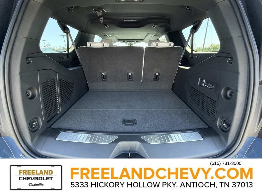 2025 Chevrolet Suburban Premier - Photo 12
