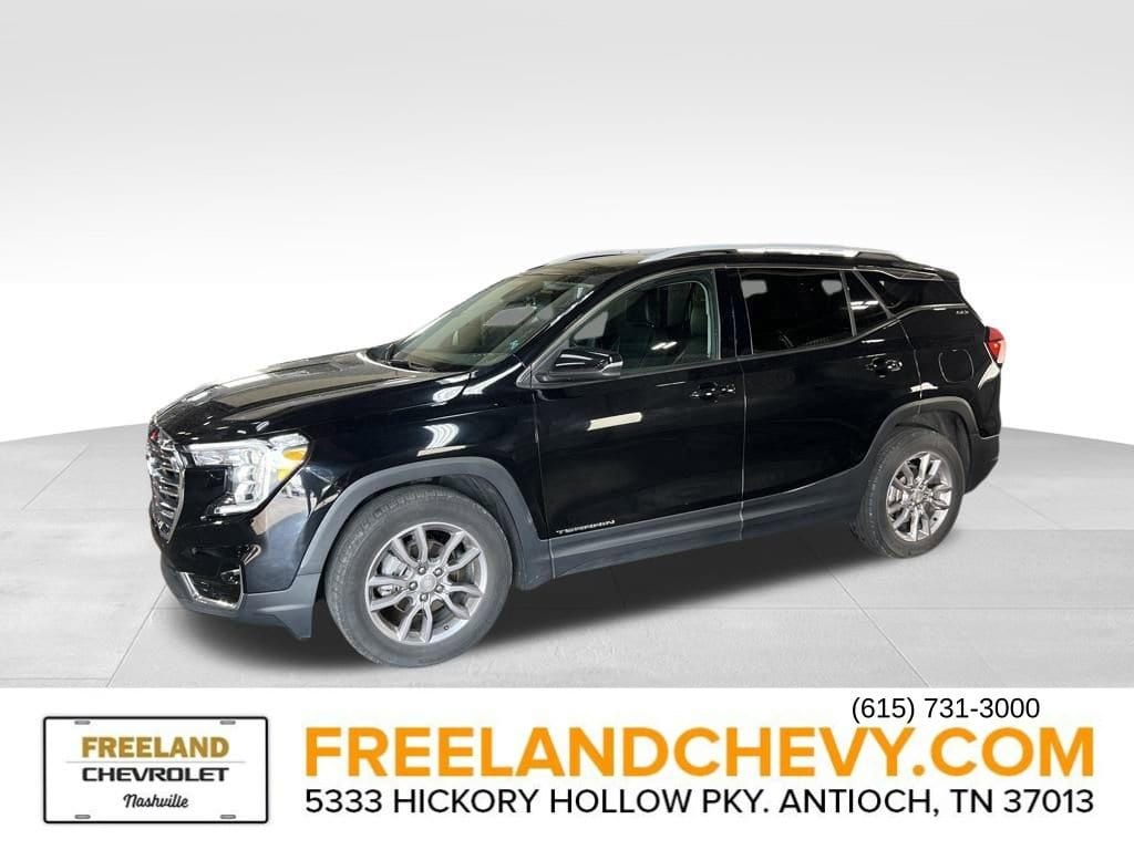 Used 2024 GMC Terrain SLT SUV