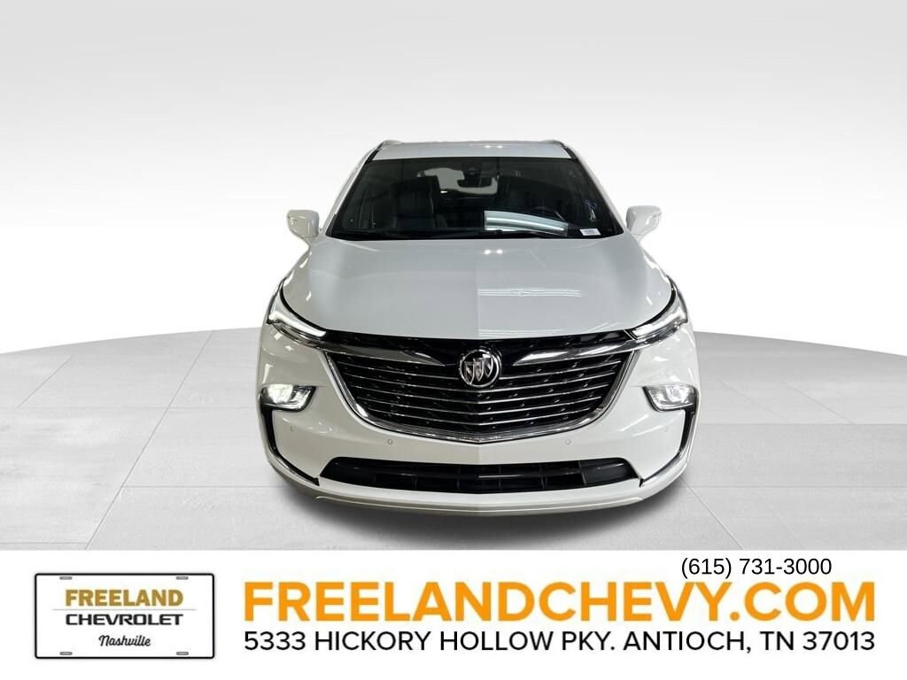 2024 Buick Enclave Premium photo 2