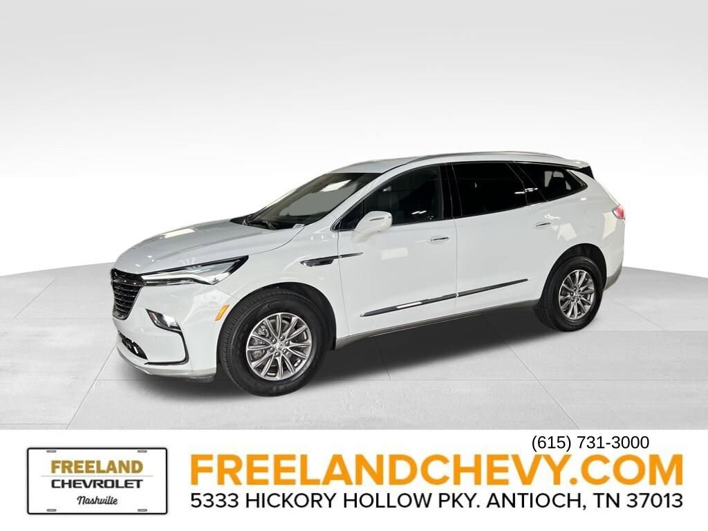 2024 Buick Enclave Premium photo 3