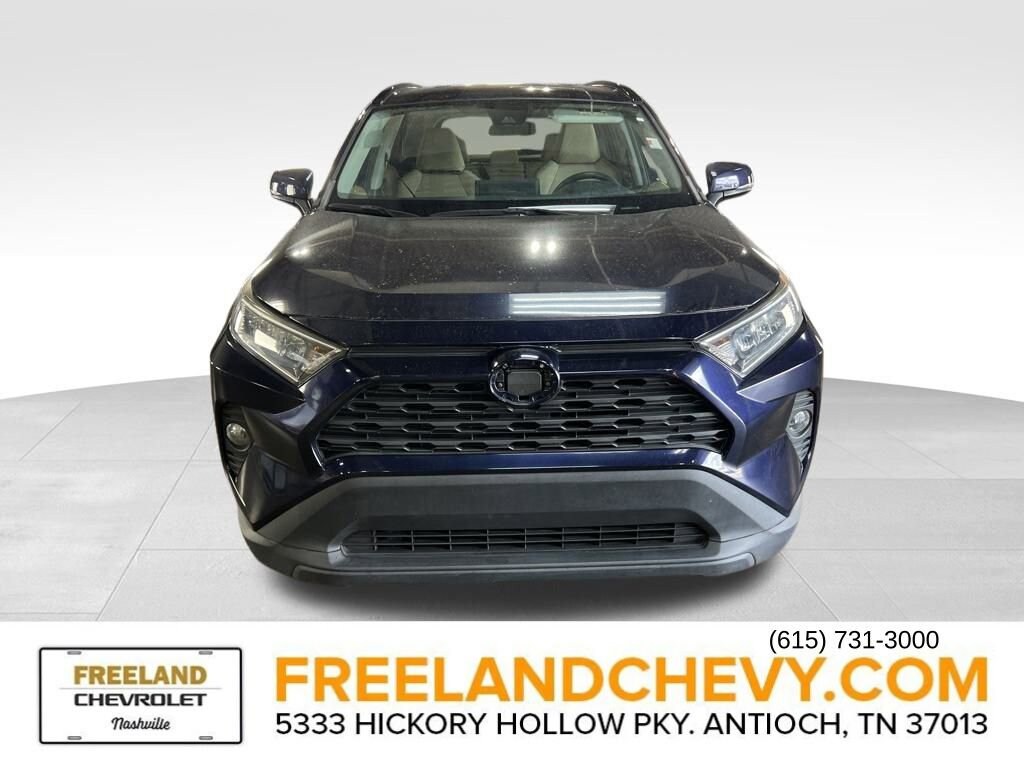 2021 Toyota RAV4 XLE photo 2