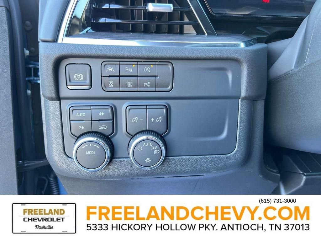 2025 Chevrolet Suburban LS - Photo 15