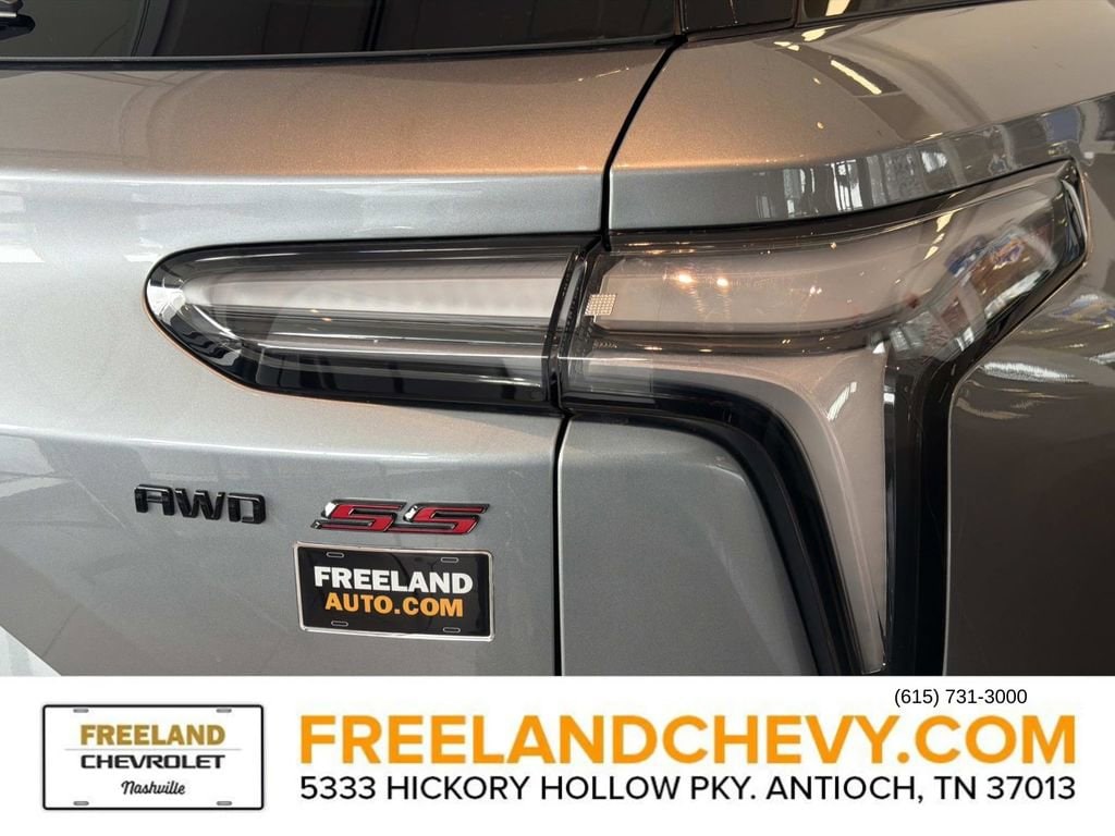 2026 Chevrolet Blazer EV SS - Photo 12