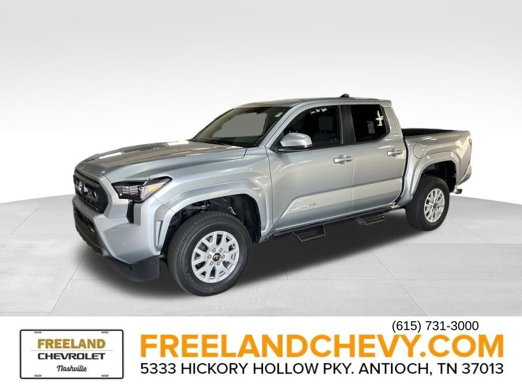2024 Toyota Tacoma SR5 photo 3