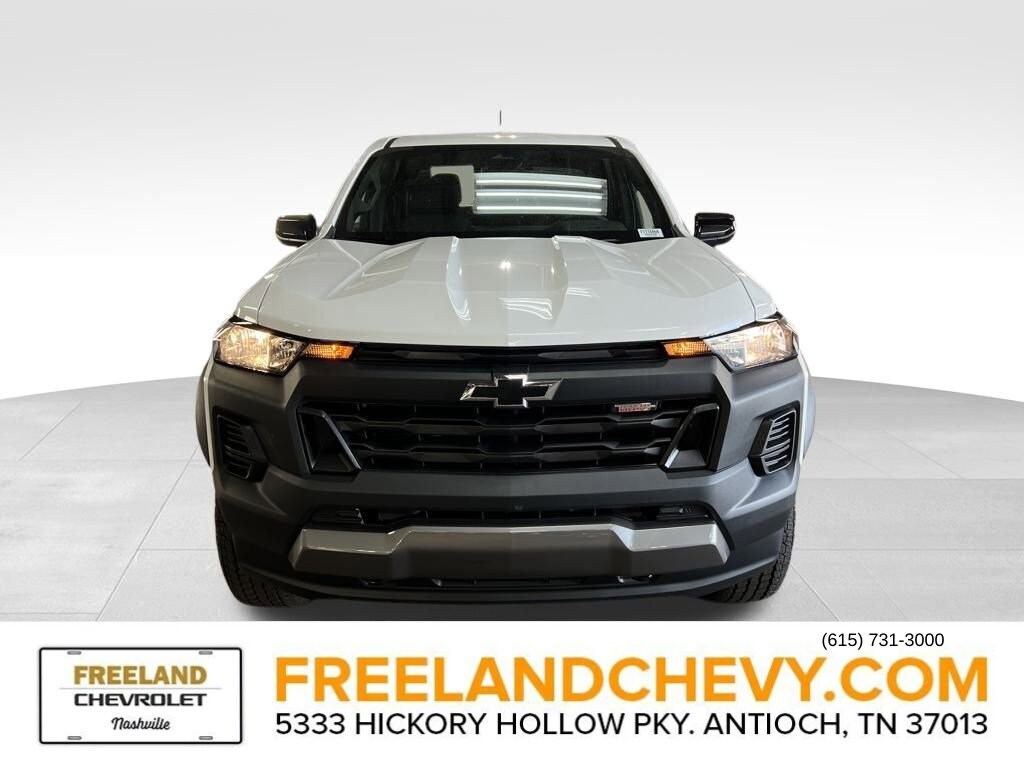 2026 Chevrolet Colorado Trail Boss photo 2