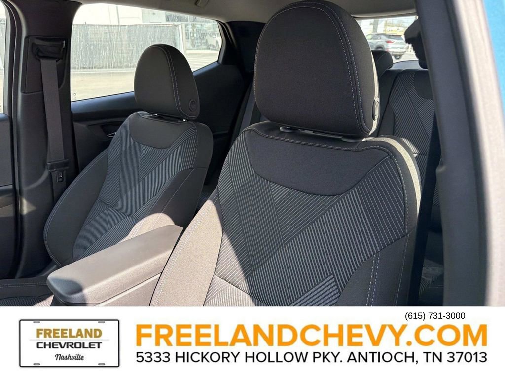 2027 Chevrolet Bolt LT - Photo 20