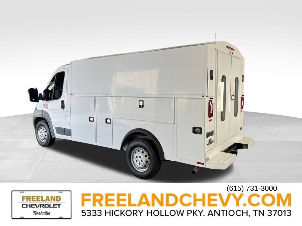 2017 Ram ProMaster 3500 Cutaway photo 2