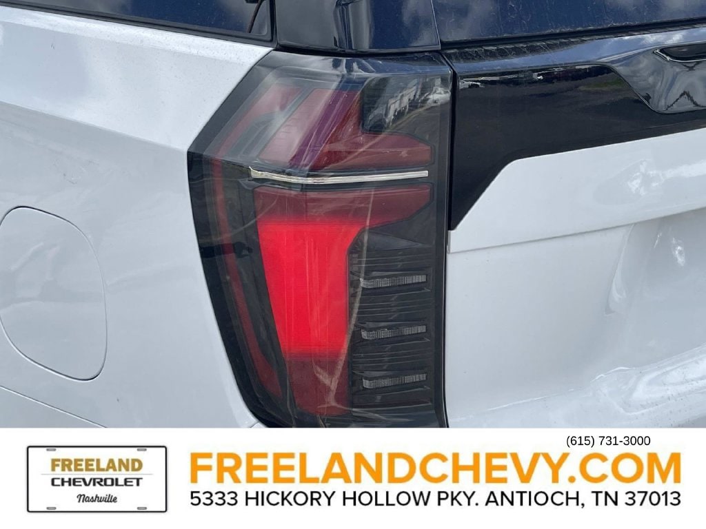 2026 Chevrolet Suburban Z71 - Photo 10