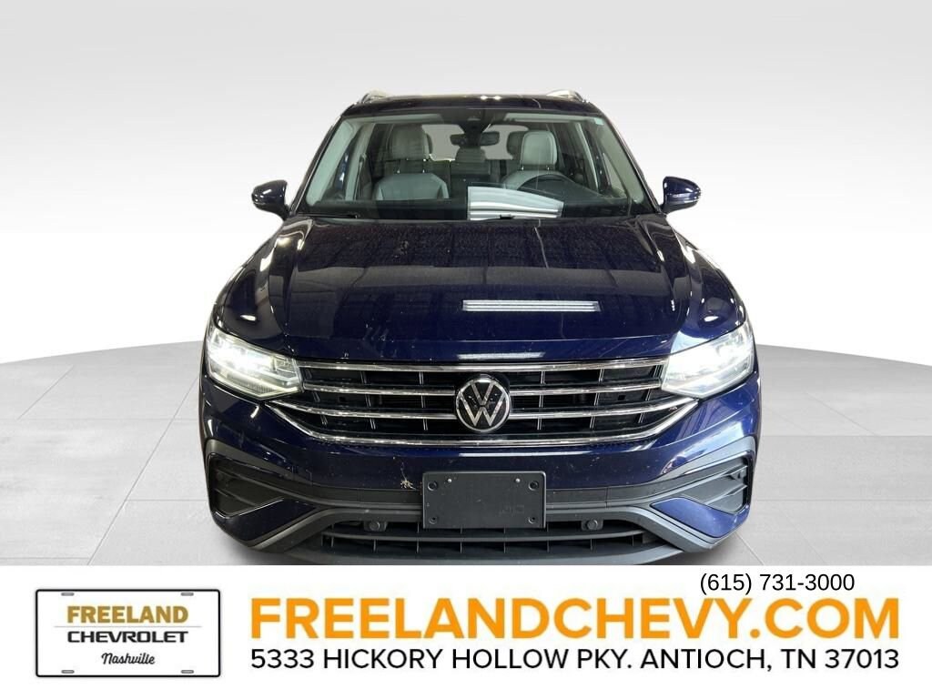 2022 Volkswagen Tiguan SE photo 2