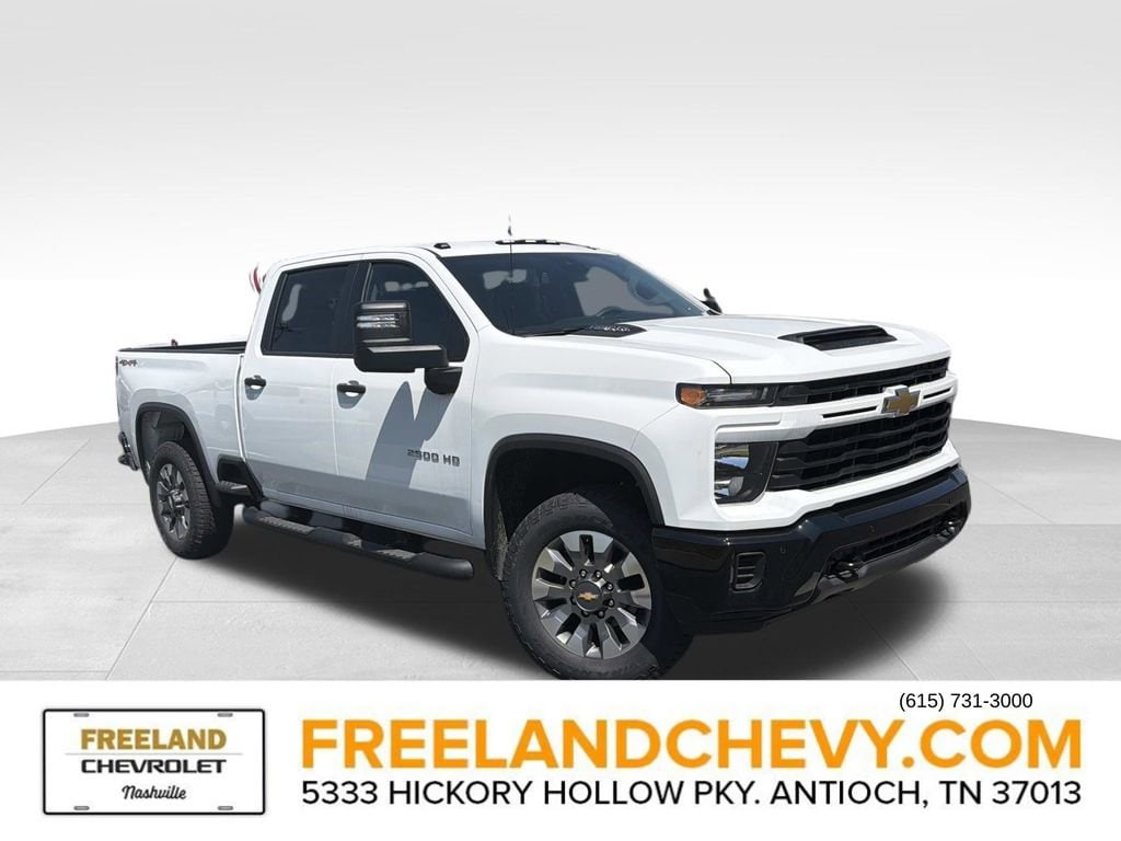 2026 Chevrolet Silverado HD Custom 4WD Crew Cab Standard Box's photo