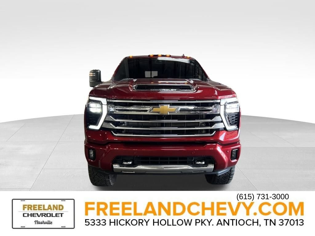 2024 Chevrolet Silverado 3500HD High Country photo 2