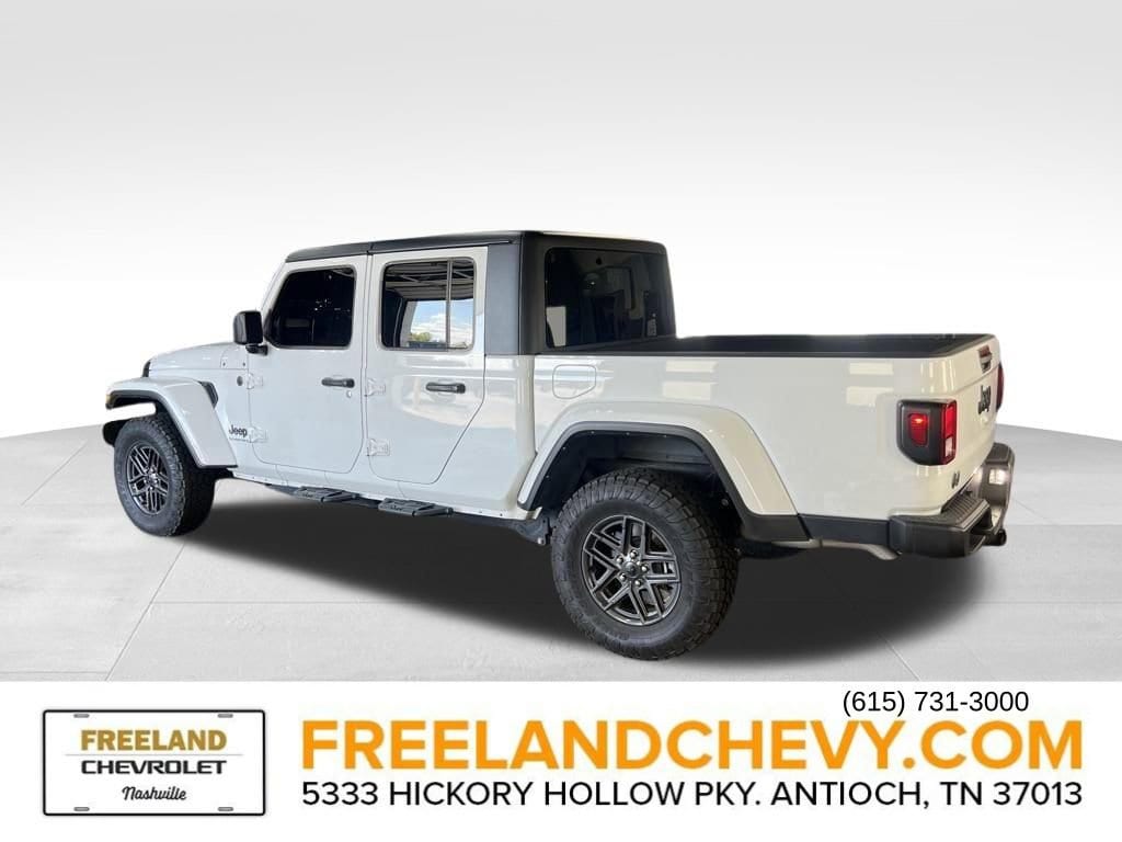 Used 2024 Jeep Gladiator Sport S