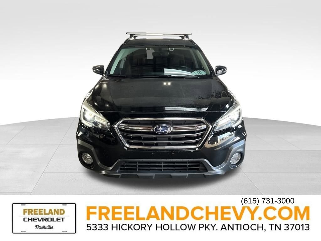 2019 Subaru Outback Touring photo 2