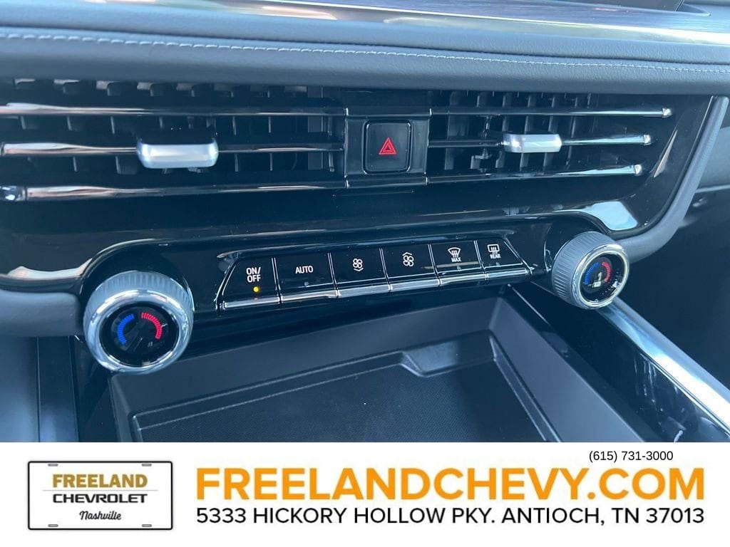 2025 Chevrolet Suburban LS - Photo 23