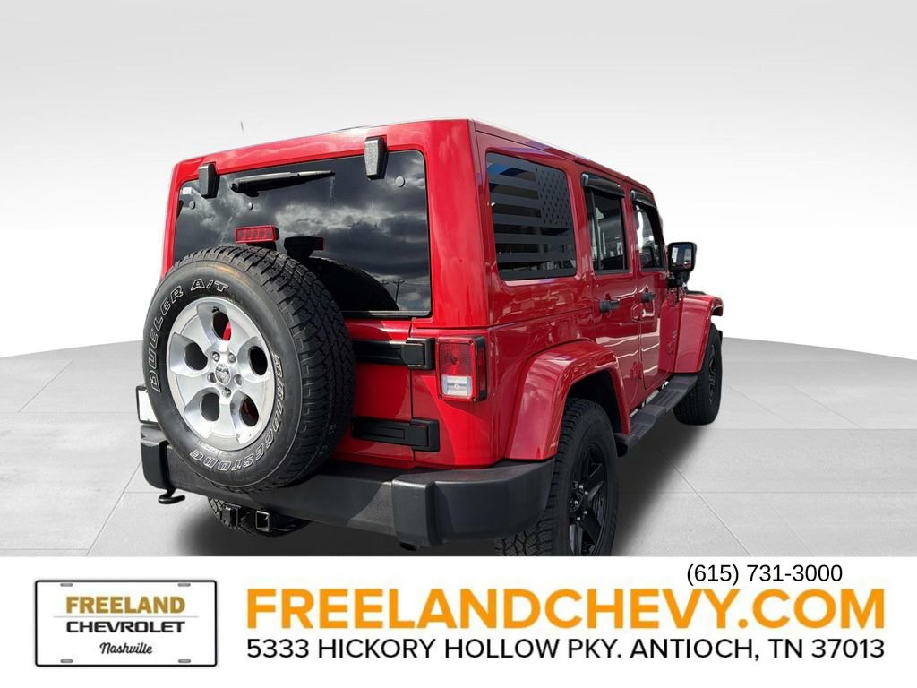 2015 Jeep Wrangler Unlimited Sahara photo 3