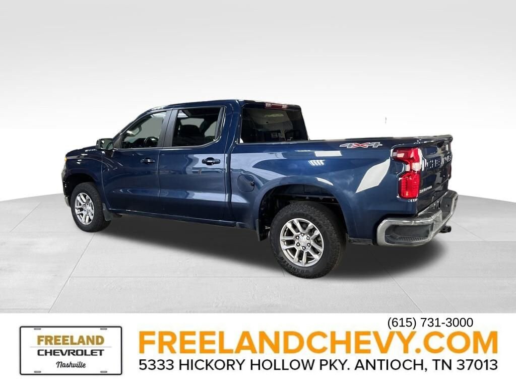2022 Chevrolet Silverado 1500 LT photo 4