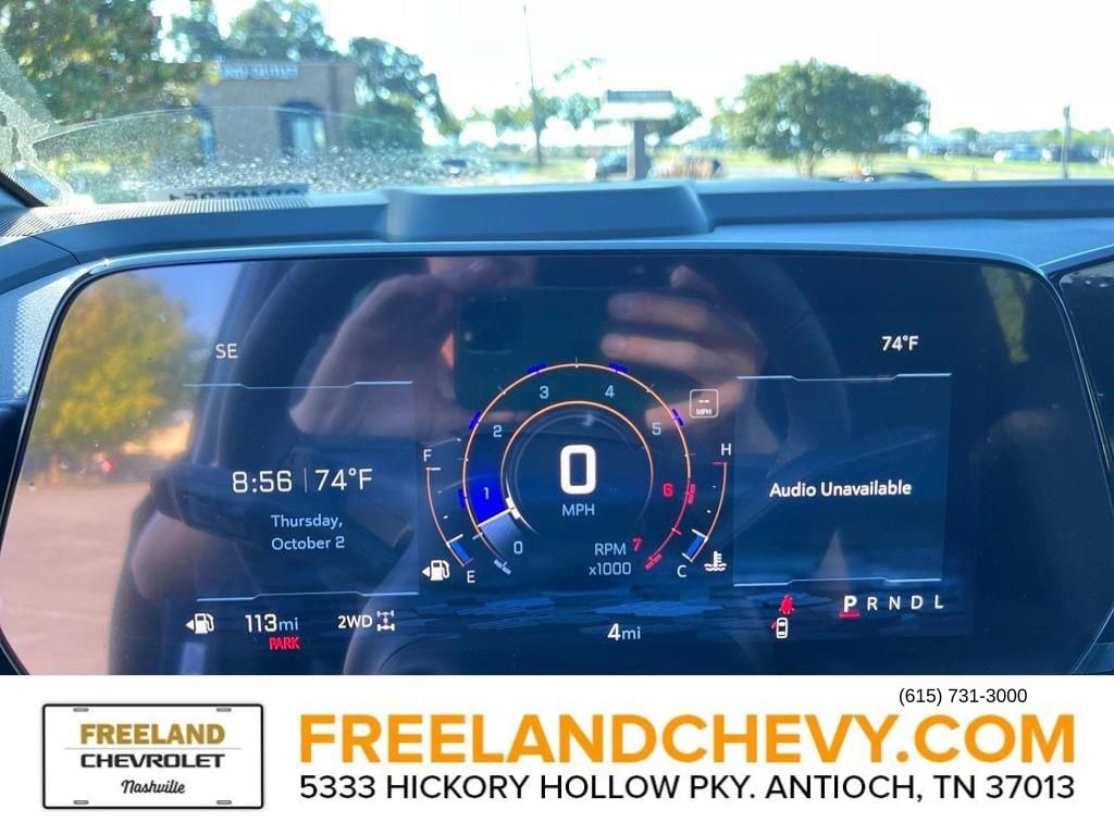 2025 Chevrolet Suburban LS - Photo 10