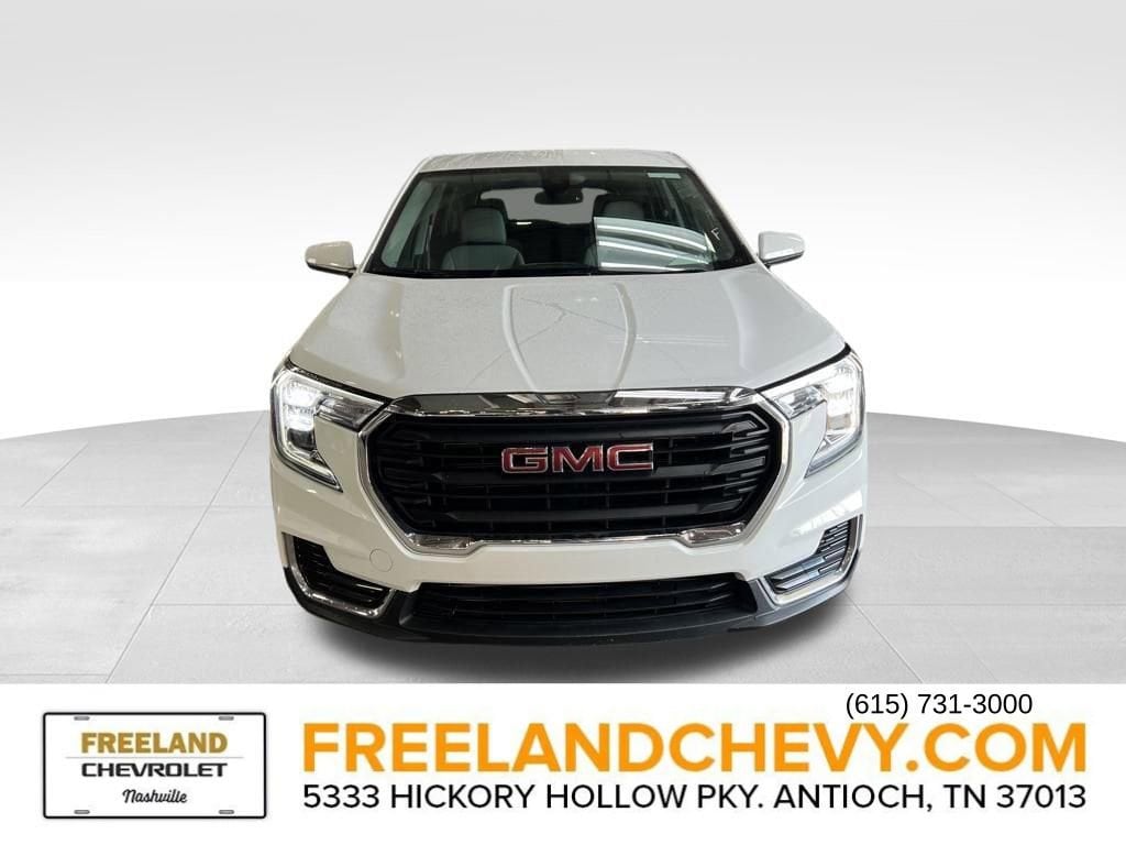Used 2024 GMC Terrain SLE SUV