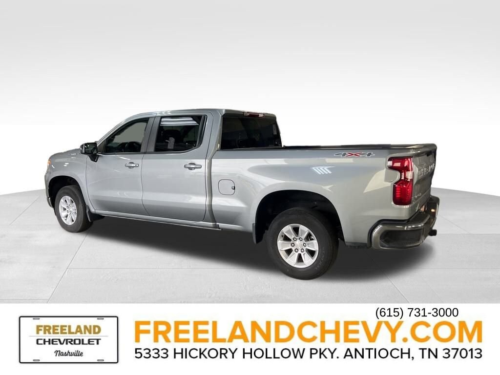 2023 Chevrolet Silverado 1500 LT photo 4