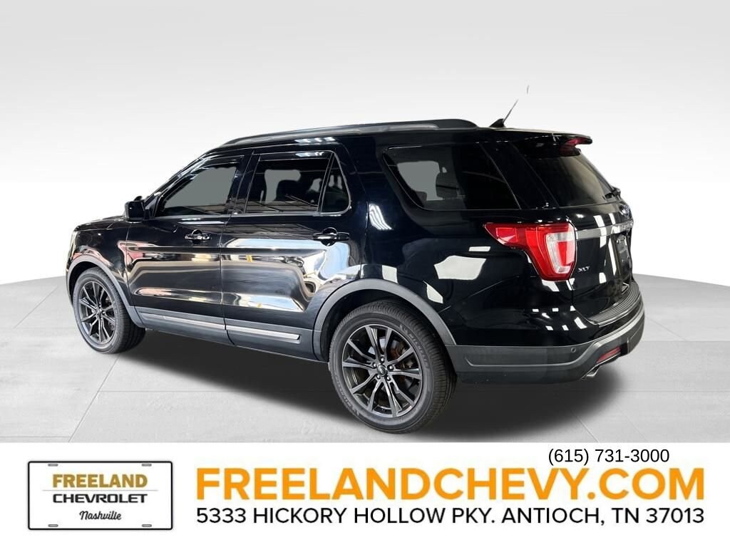2018 Ford Explorer XLT photo 4