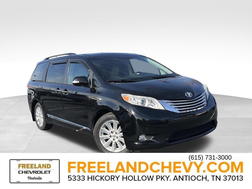 2013 Toyota Sienna Limited's photo