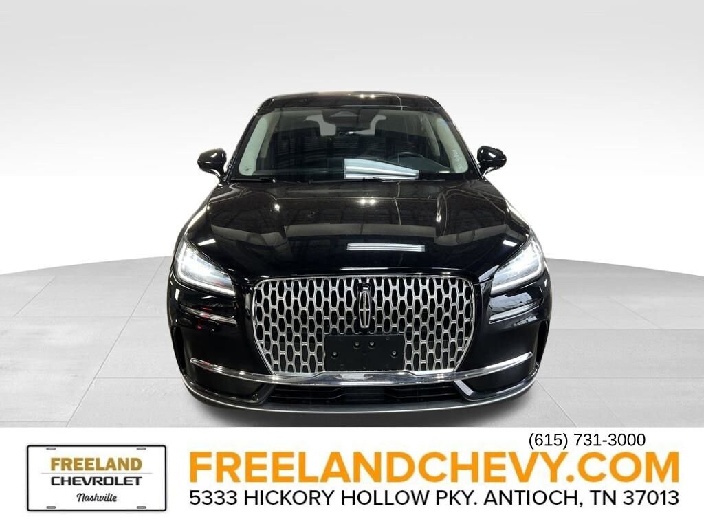 2023 Lincoln Corsair Standard photo 2