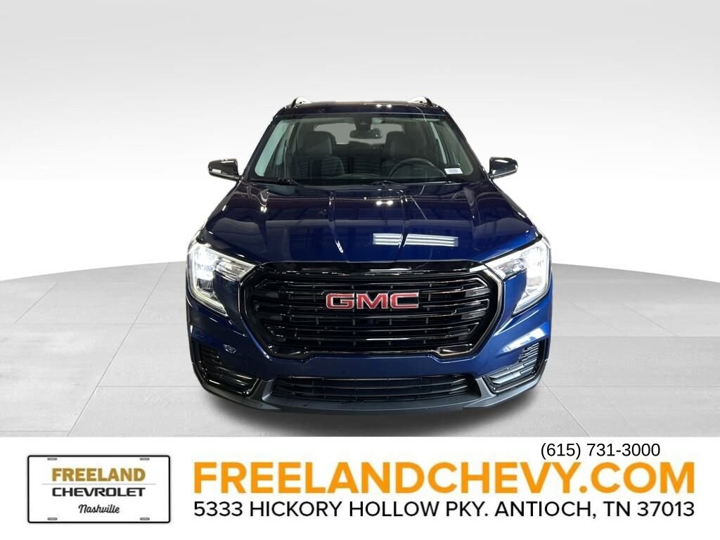 2023 Gmc Terrain SLE photo 2