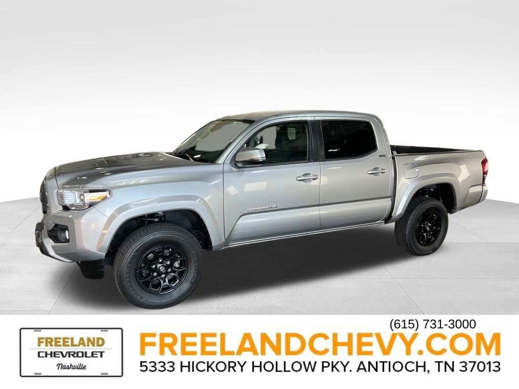 2022 Toyota Tacoma SR5 photo 3