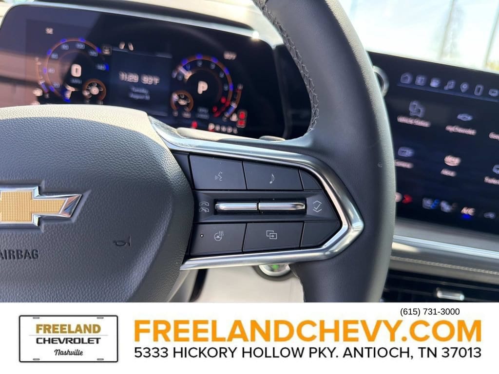2025 Chevrolet Suburban Premier - Photo 29