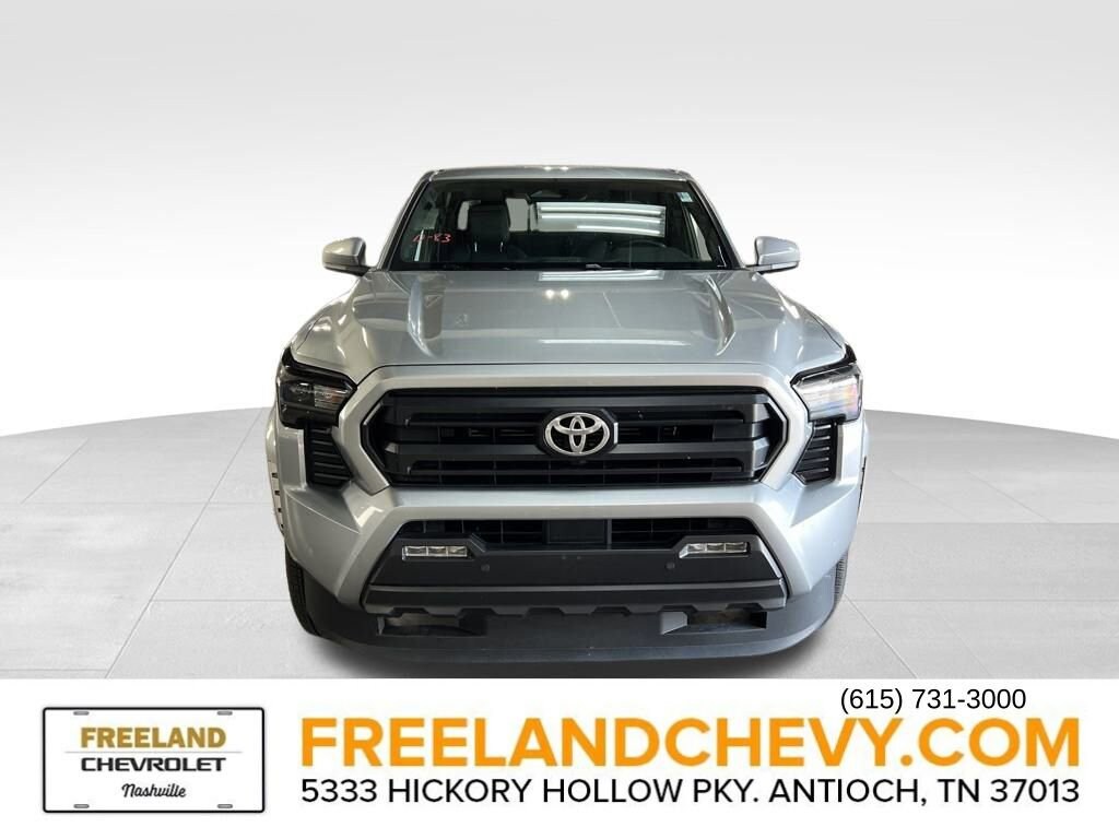 2024 Toyota Tacoma SR5 photo 2
