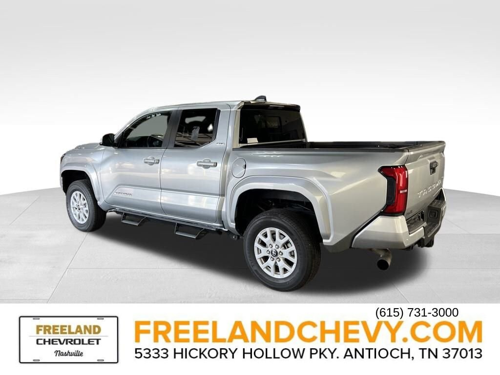 2024 Toyota Tacoma SR5 photo 4
