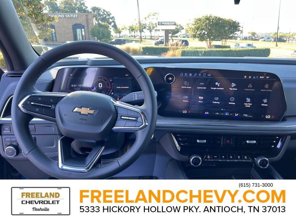 2025 Chevrolet Suburban LS - Photo 22