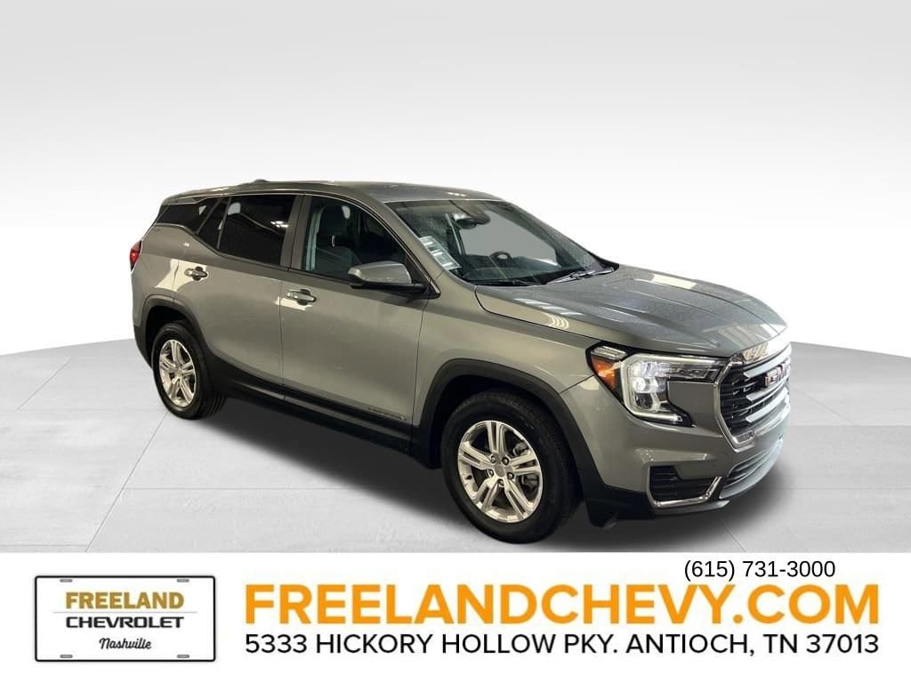 Used 2024 GMC Terrain SLE SUV