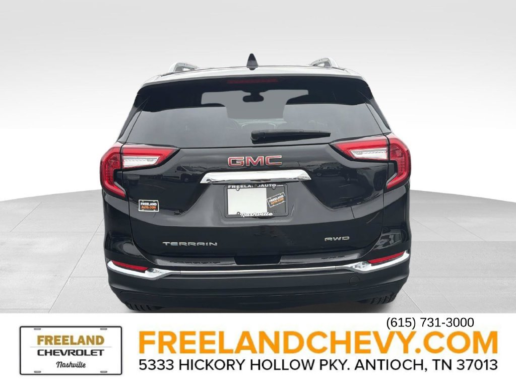 Used 2024 GMC Terrain SLT SUV