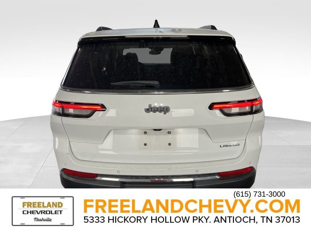 2023 Jeep Grand Cherokee Laredo photo 3