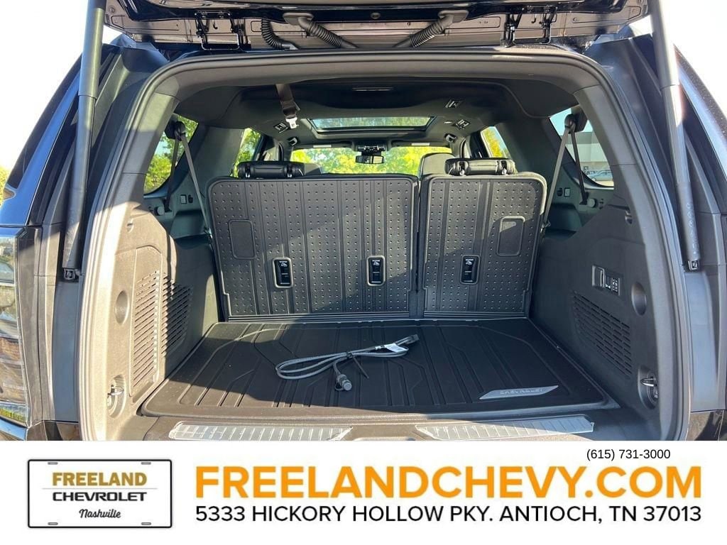 2026 Chevrolet Suburban High Country - Photo 7