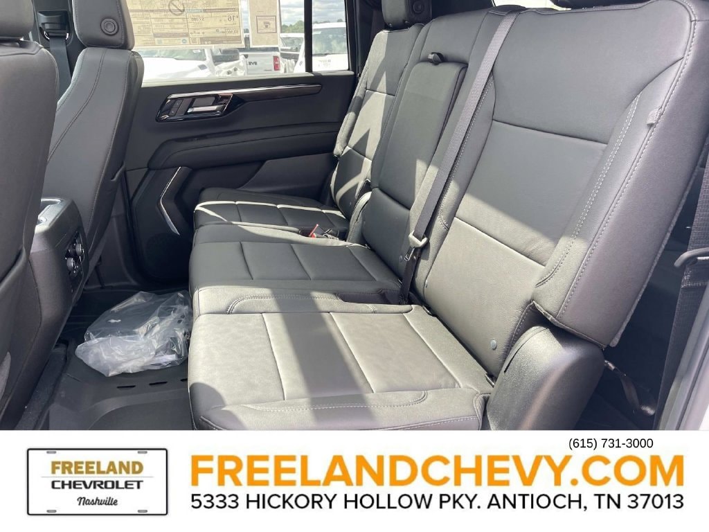2026 Chevrolet Suburban Z71 - Photo 18