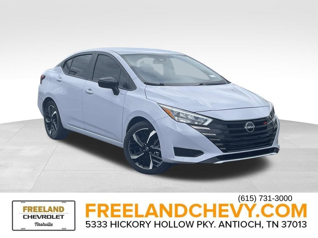 2023 Nissan Versa Sedan SR